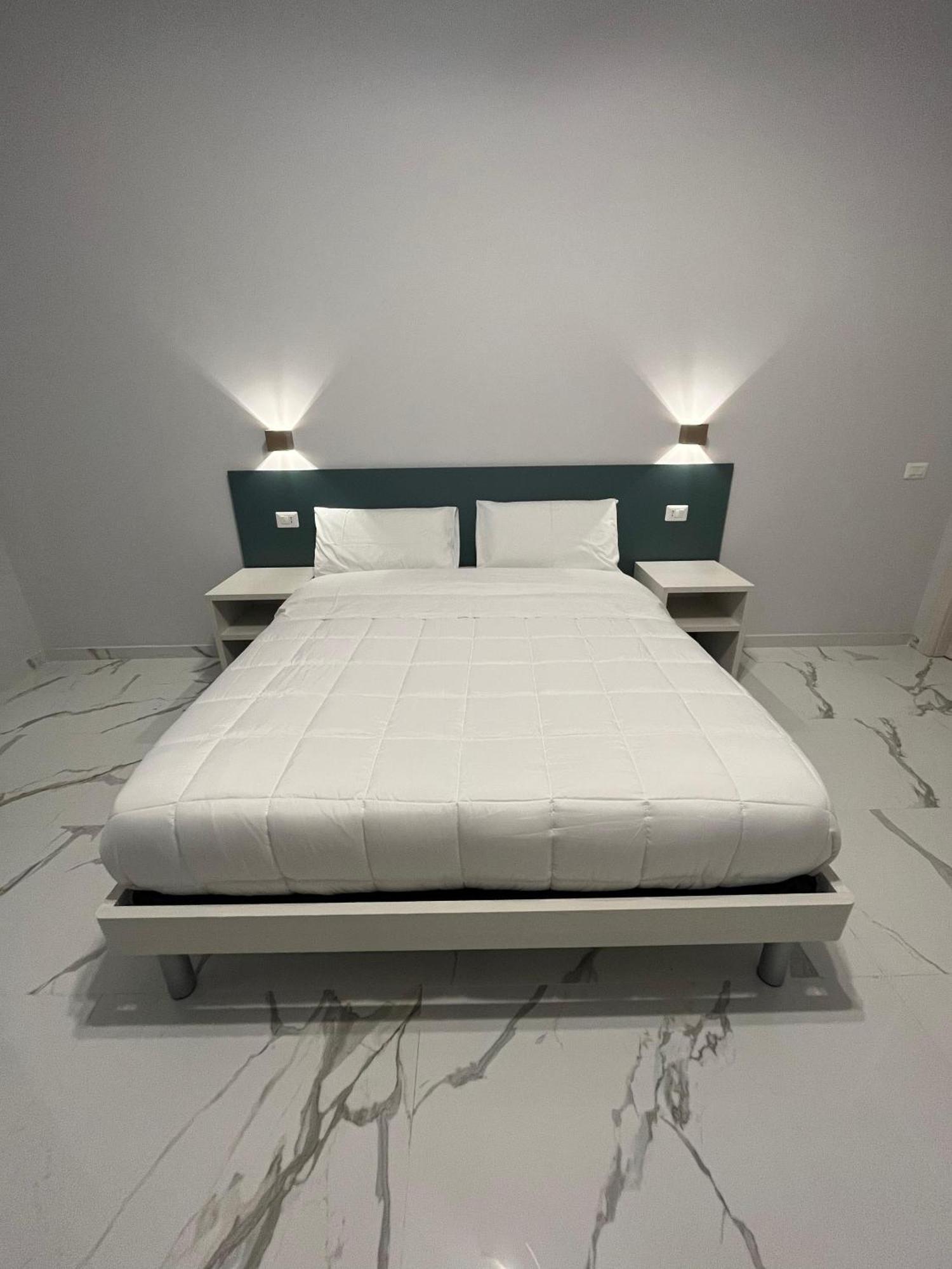 B&B Cadifra Portapiccola Napoli Bagian luar foto