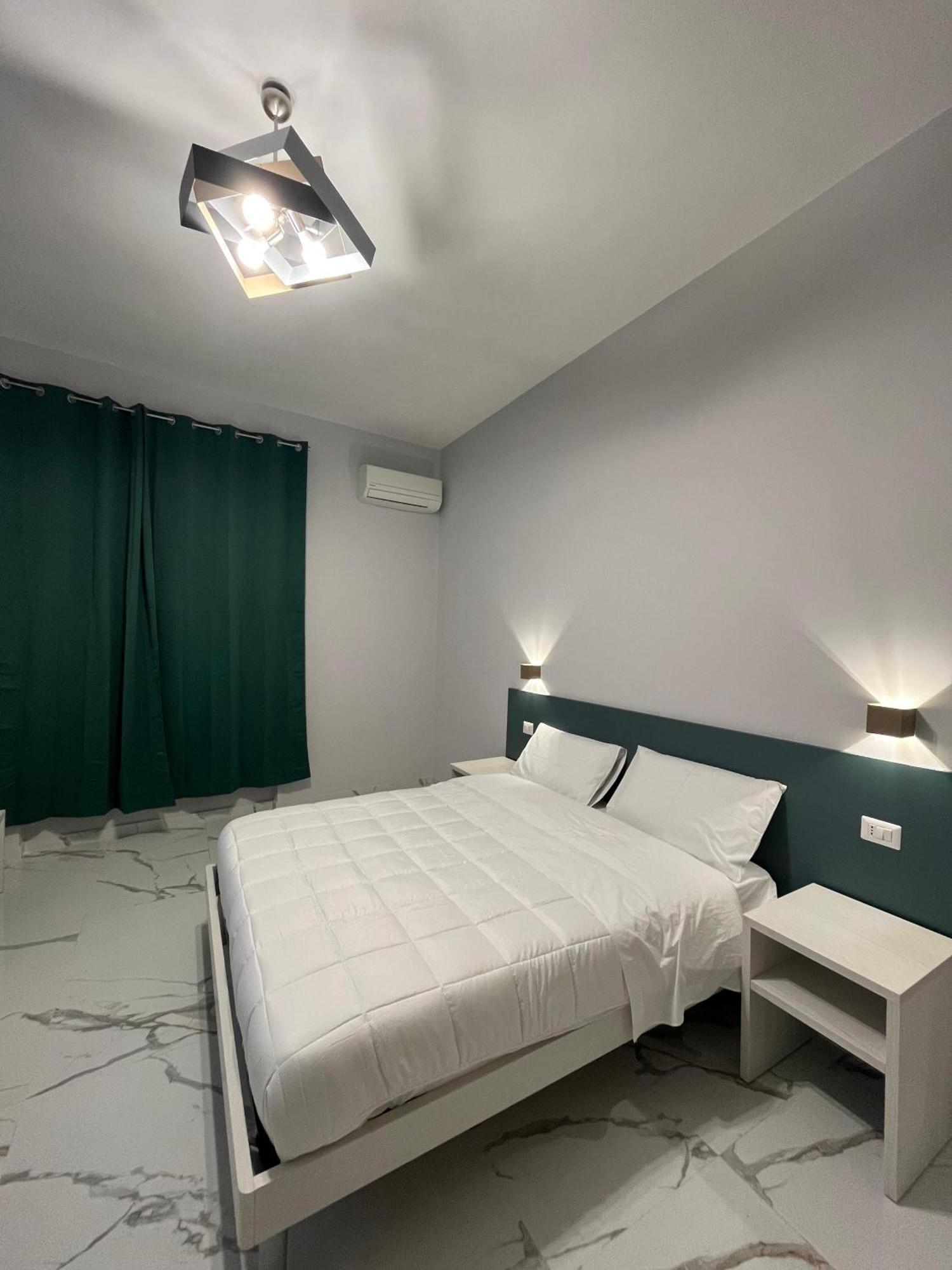 B&B Cadifra Portapiccola Napoli Bagian luar foto