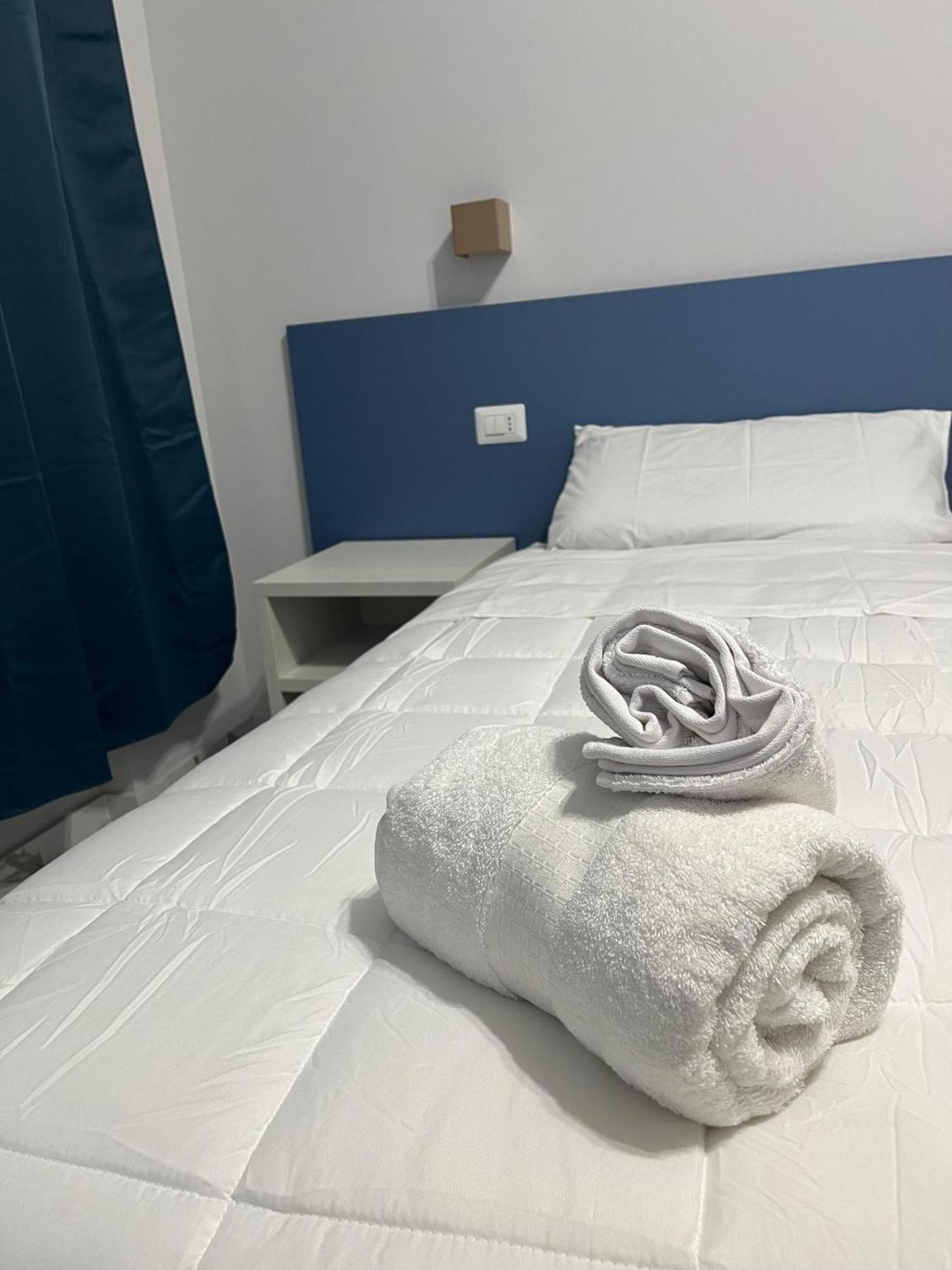 B&B Cadifra Portapiccola Napoli Bagian luar foto