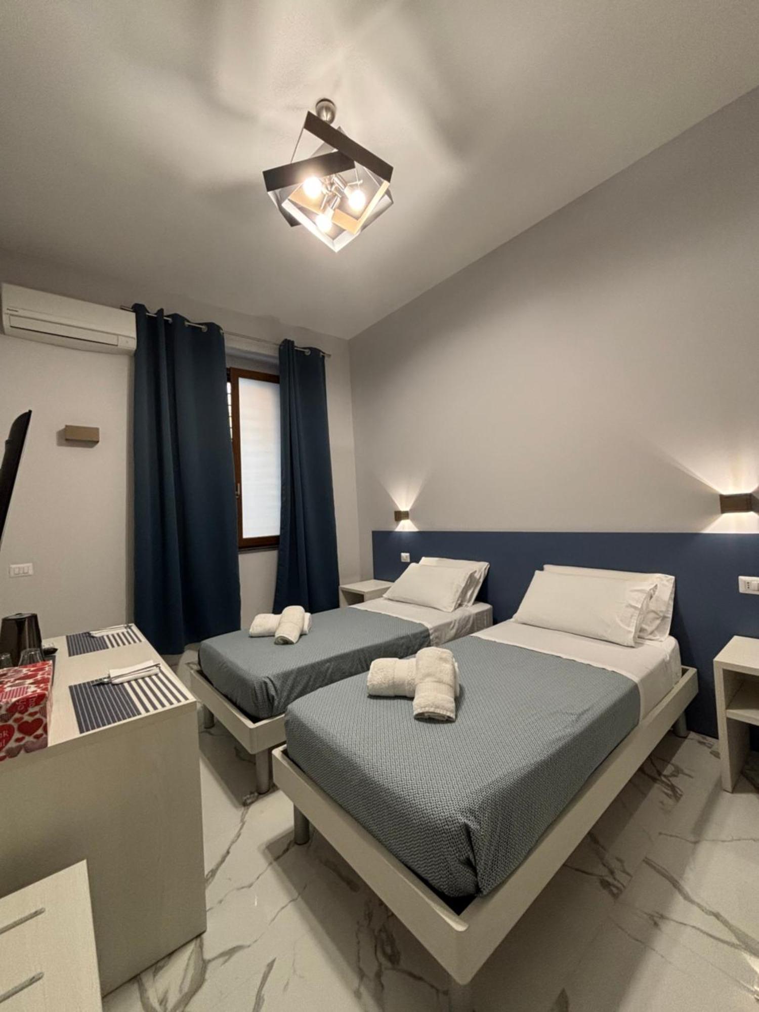 B&B Cadifra Portapiccola Napoli Bagian luar foto